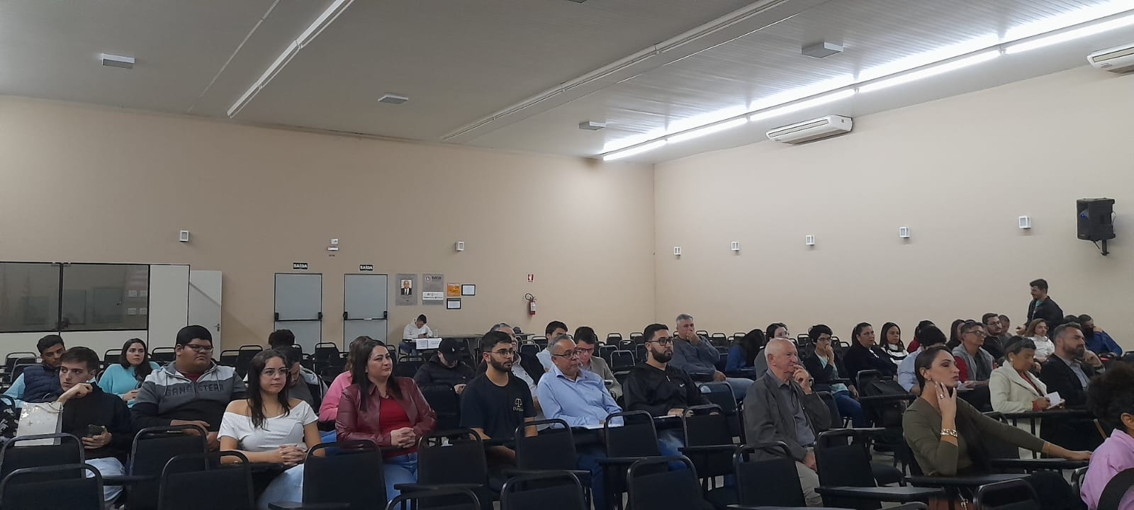 Workshop “Em mentes quadradas, ideias novas não circulam”