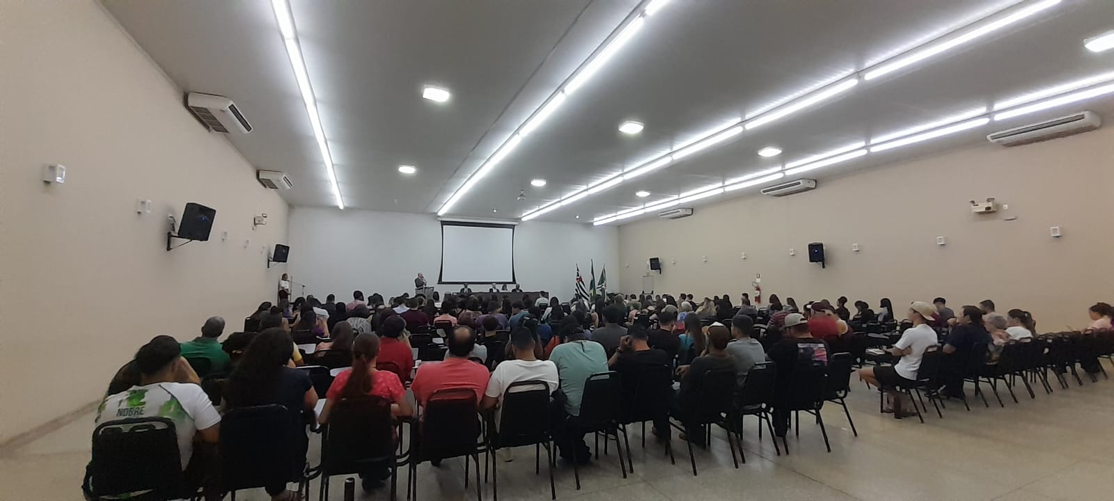 IMESB lança obra coletiva produzida por professores e alunos egressos da Instituição