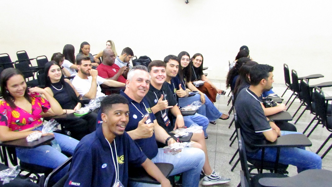 32ª Semana de Administração | Carol Curimbaba