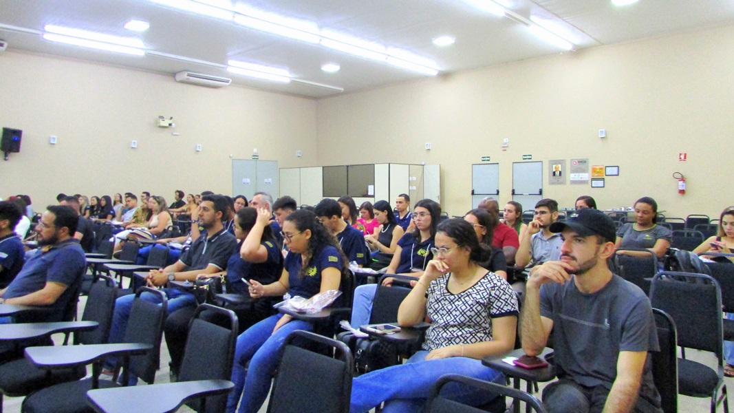 32ª Semana de Administração | Carol Curimbaba