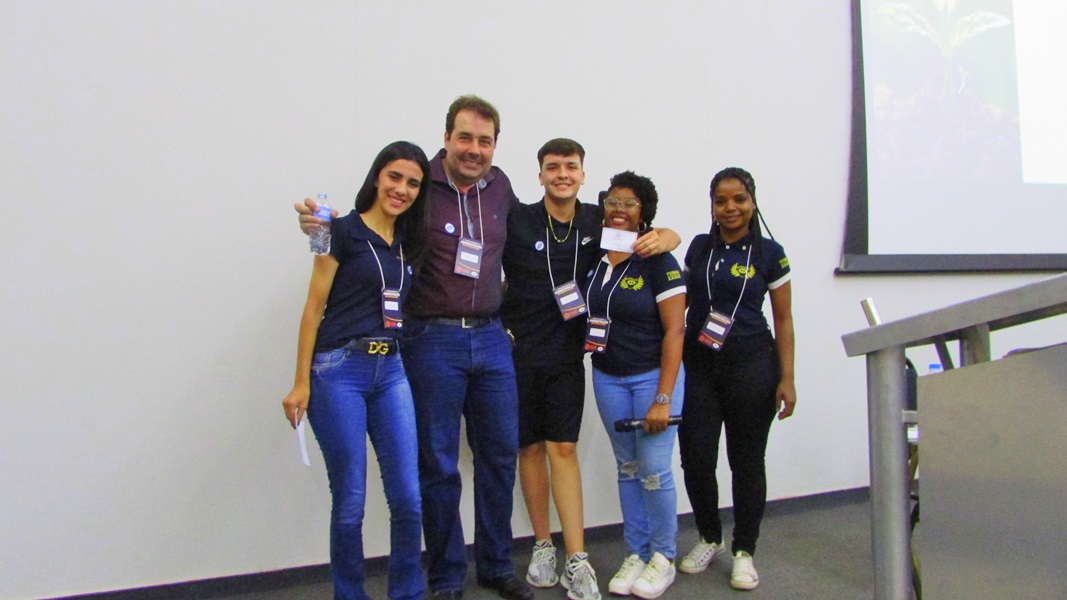 32ª Semana de Administração | Carol Curimbaba