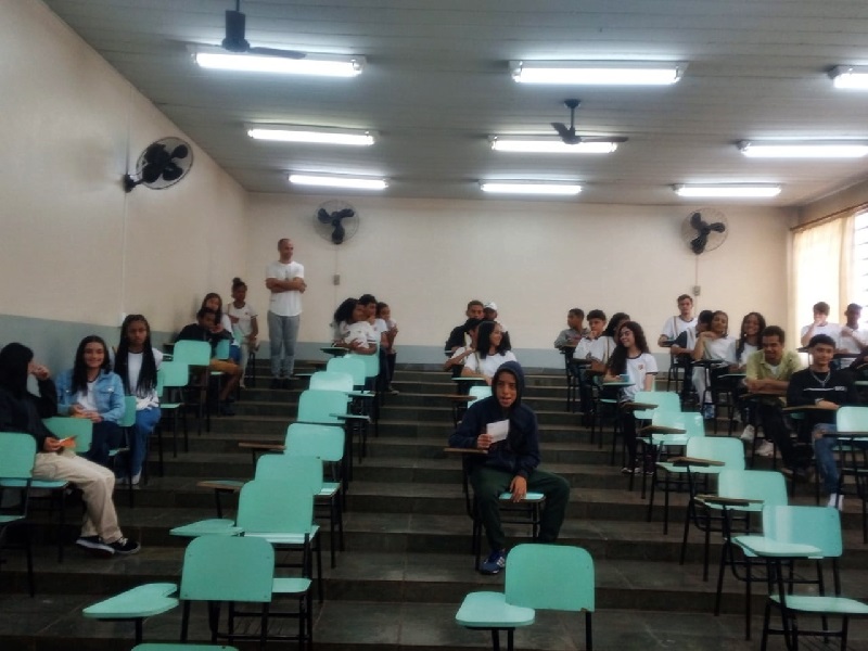 IMESB recebe a visita dos alunos da Escola José Francisco Paschoal
