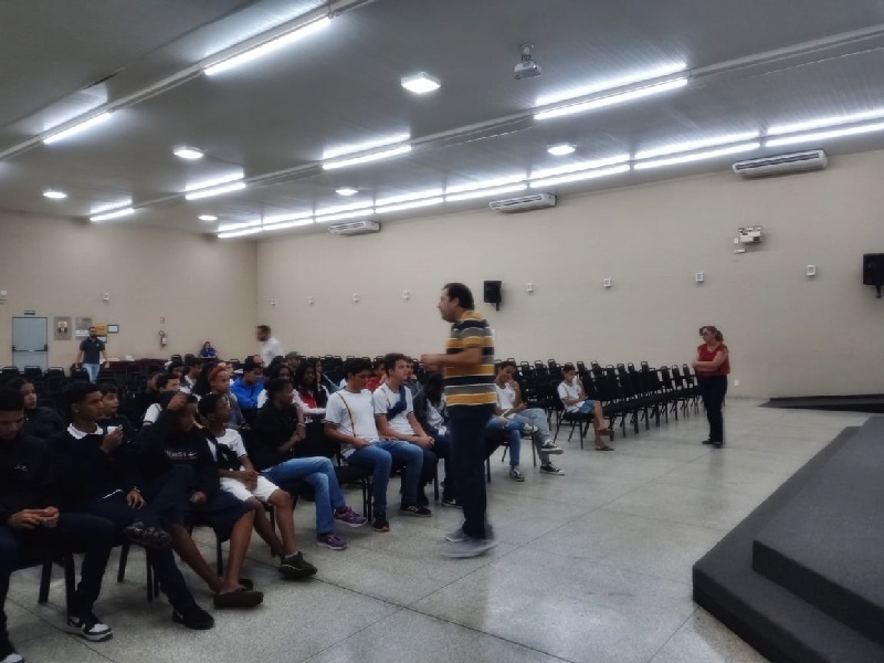 IMESB recebe a visita dos alunos da Escola José Francisco Paschoal