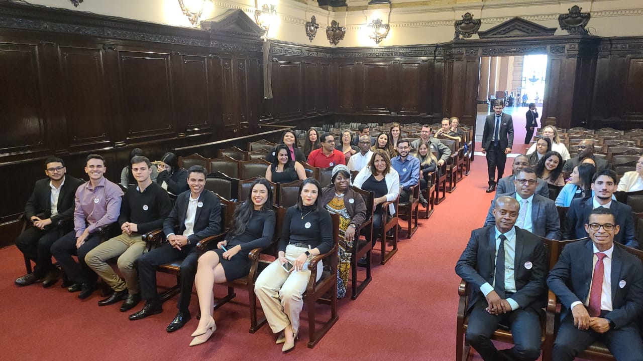 b22ff406-2d27-4a43-b752-aae2d9a359f3