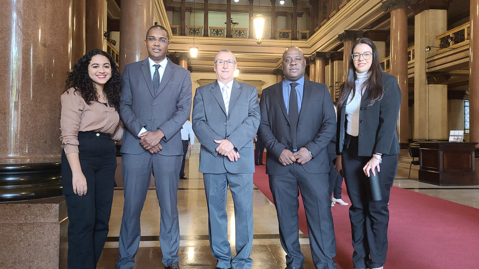 a1e9a726-0f6f-4ab0-beed-7d1614c9f5f8