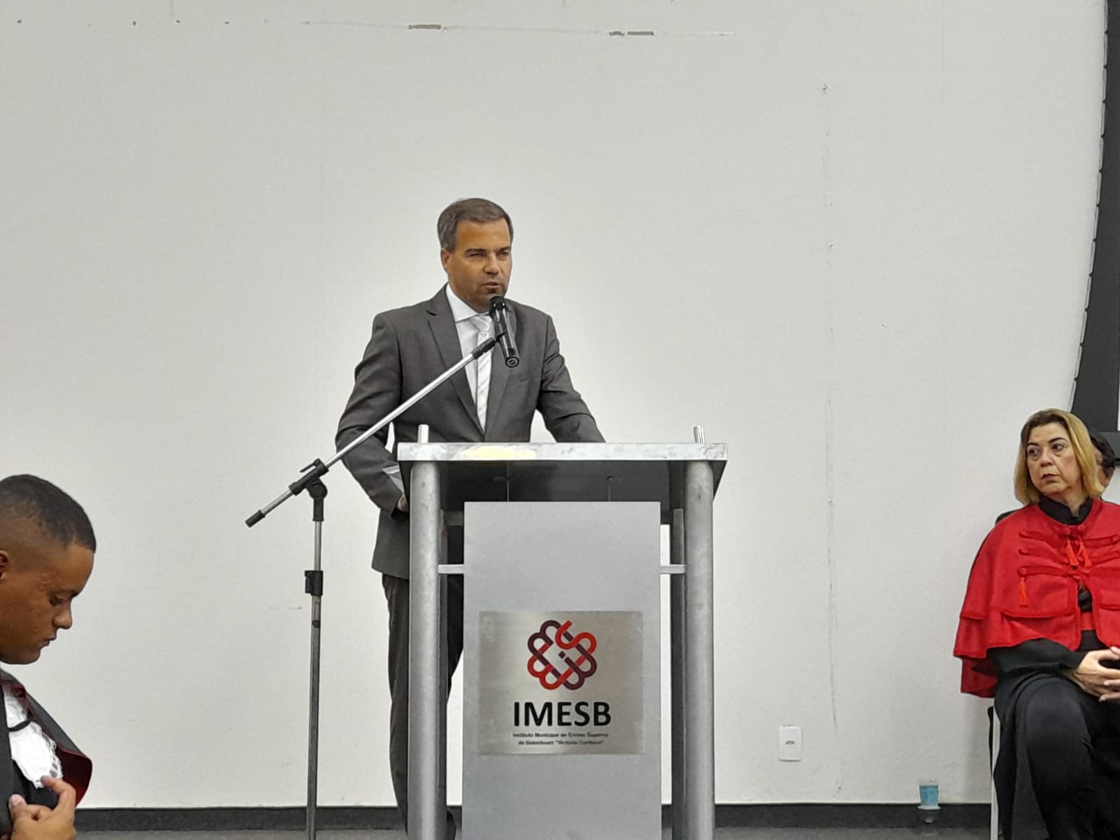 faa067f7-c315-4950-9733-373d9d21cf9a