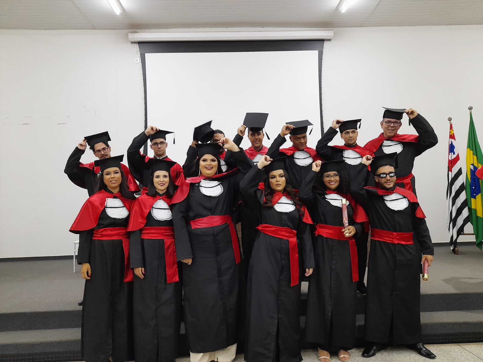 8a32586b-6c00-48bd-8fdd-60806a5c1890