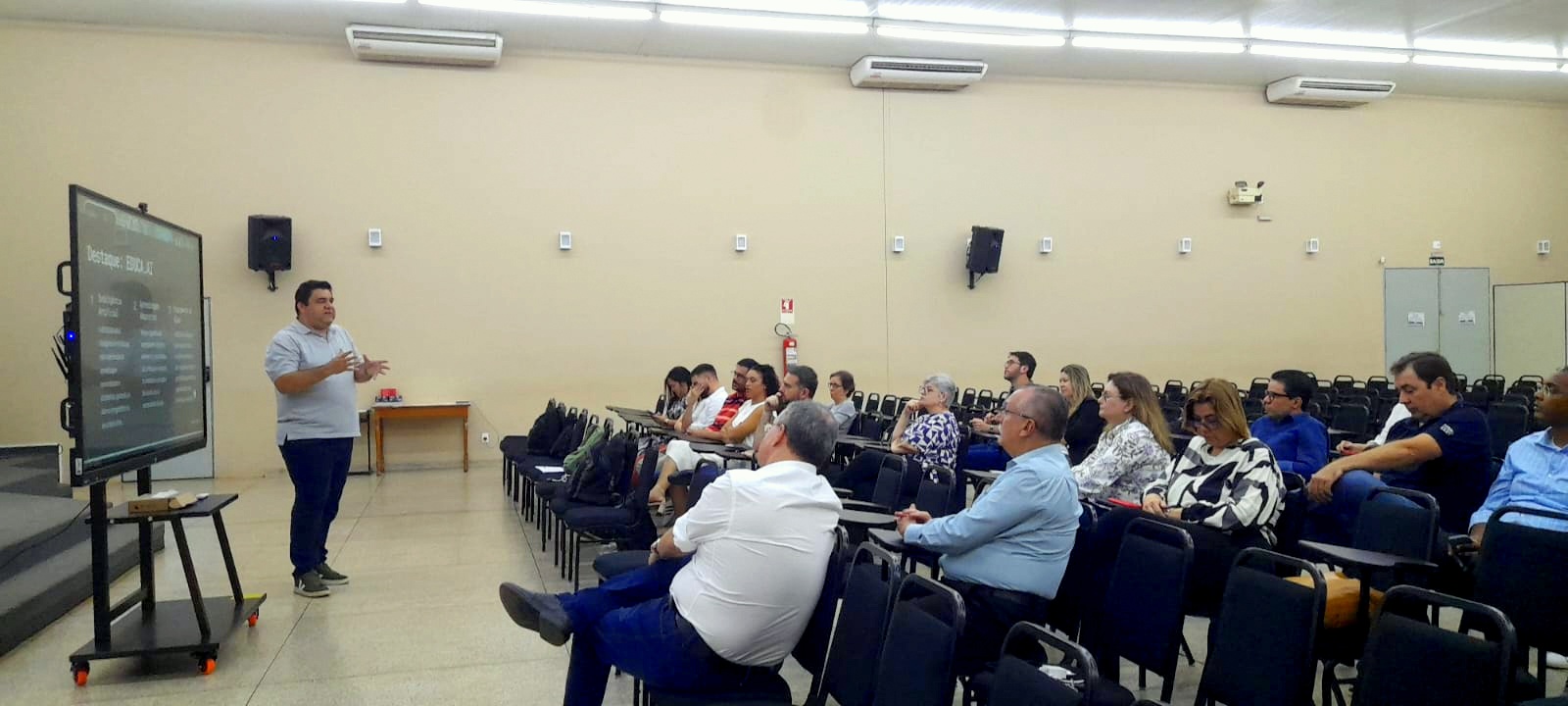 861d0536-d24e-40f5-8f18-c079887cb522