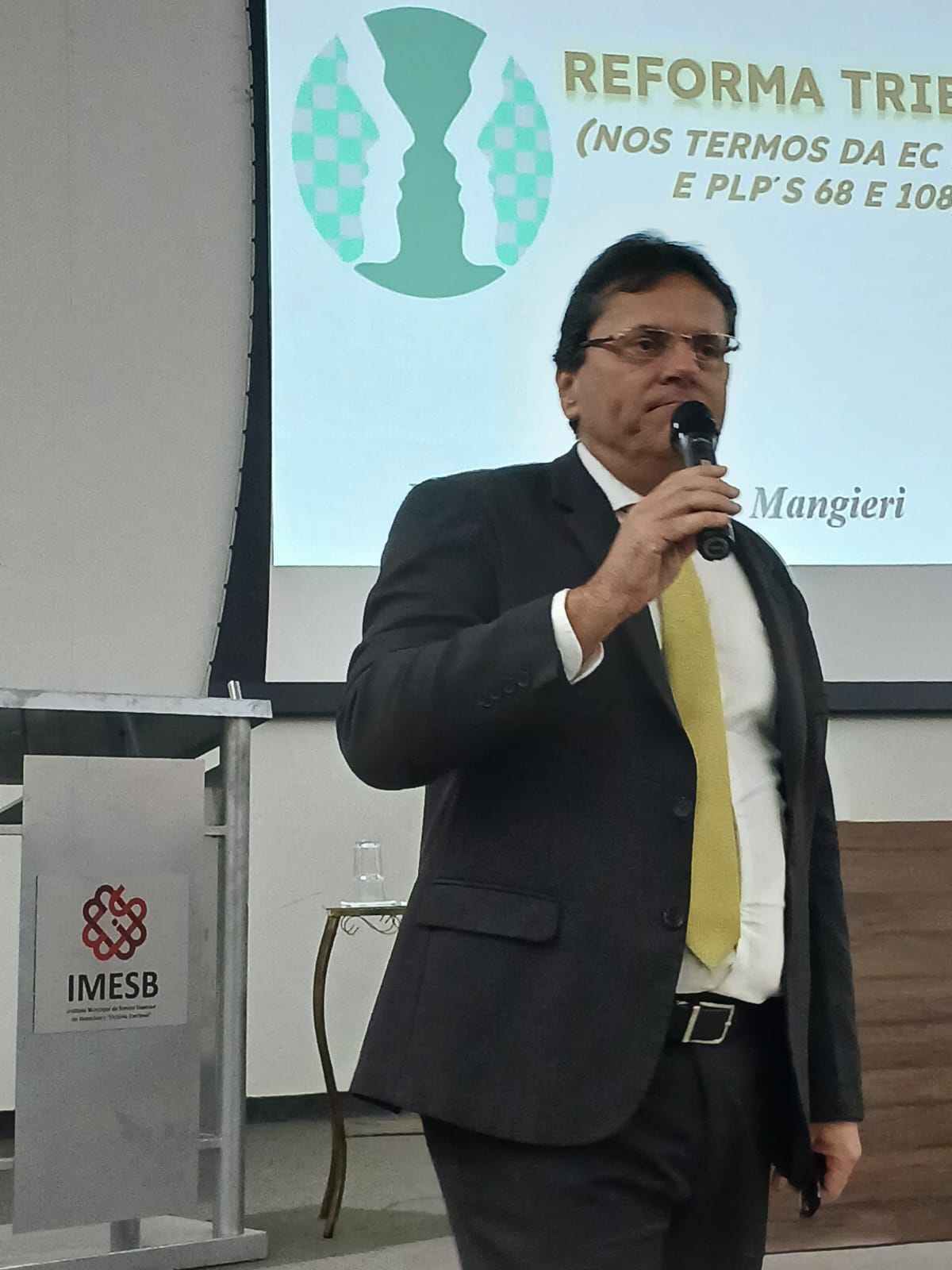 f9e4f09f-fc67-48ee-bf2b-fc0aa75dffa2