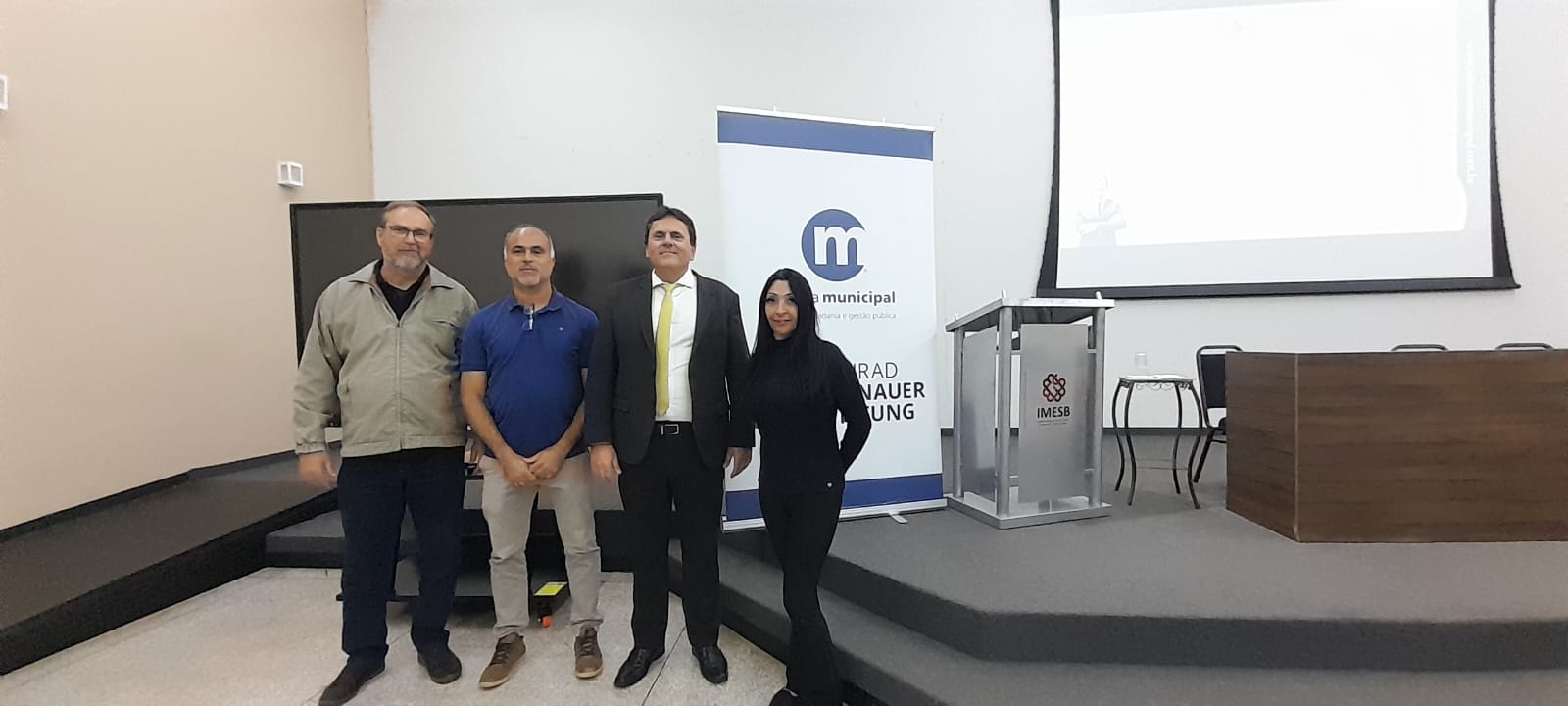 373e0198-0500-475e-931b-056e5c9736c8