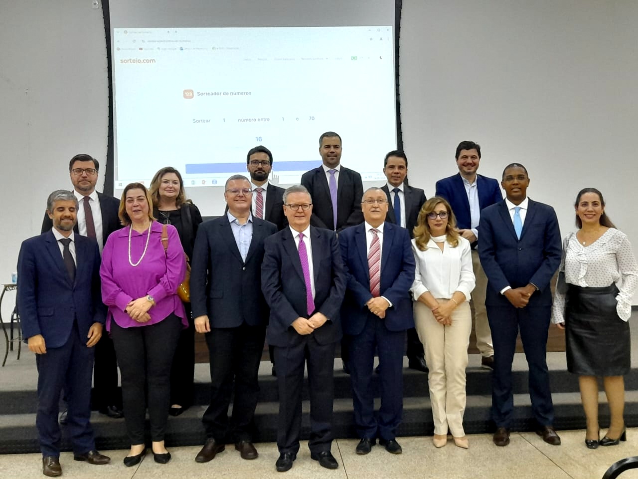 8d805afa-a023-4aab-a51c-2f8f71be4b0d