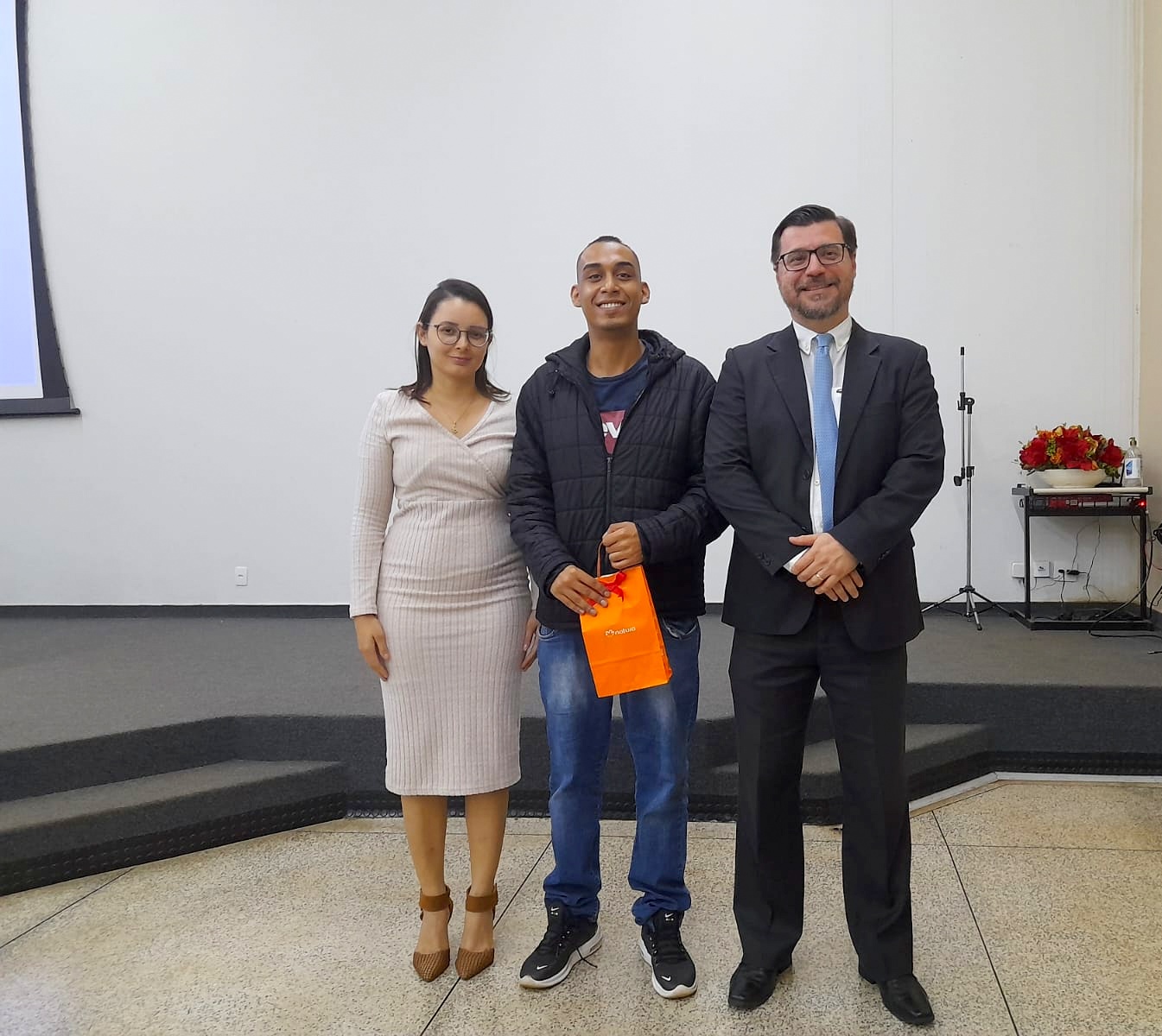 c955e4d7-b510-4f98-8a72-7f136533f9ab