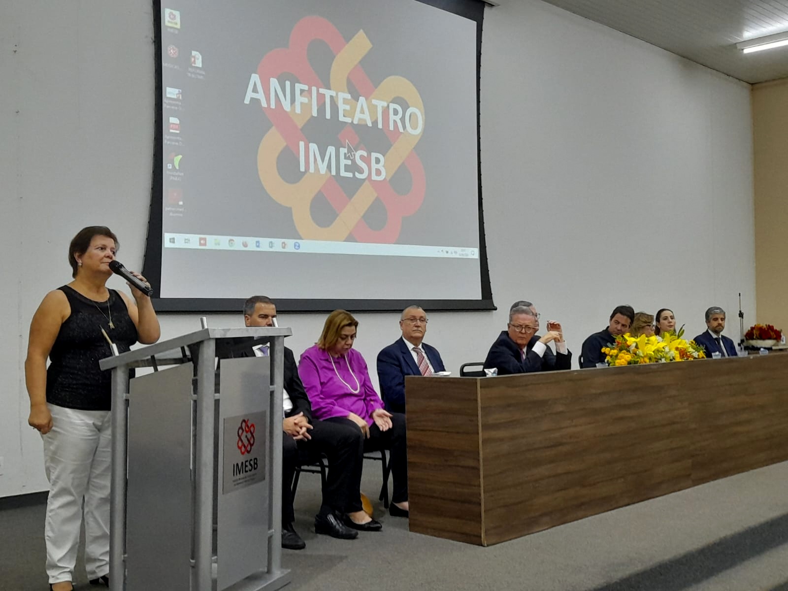 98a28000-6832-4264-9986-6381b87c8d63