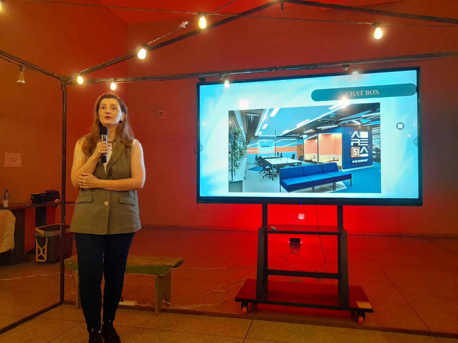 9832cee7-f0d2-43af-bfd8-34e2e9e2c858