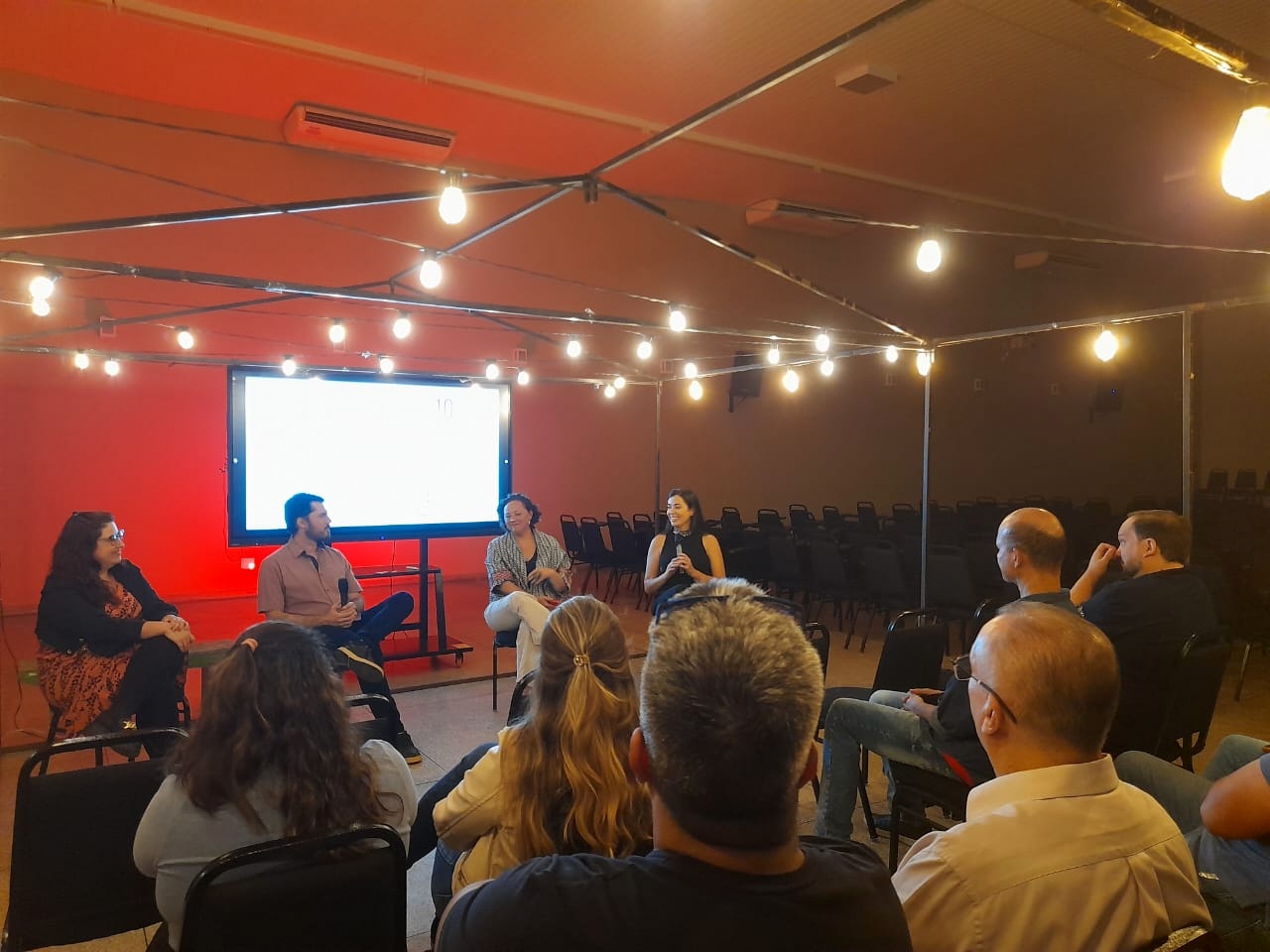 4c1dd448-2c69-451a-952b-a784d4feb7ee