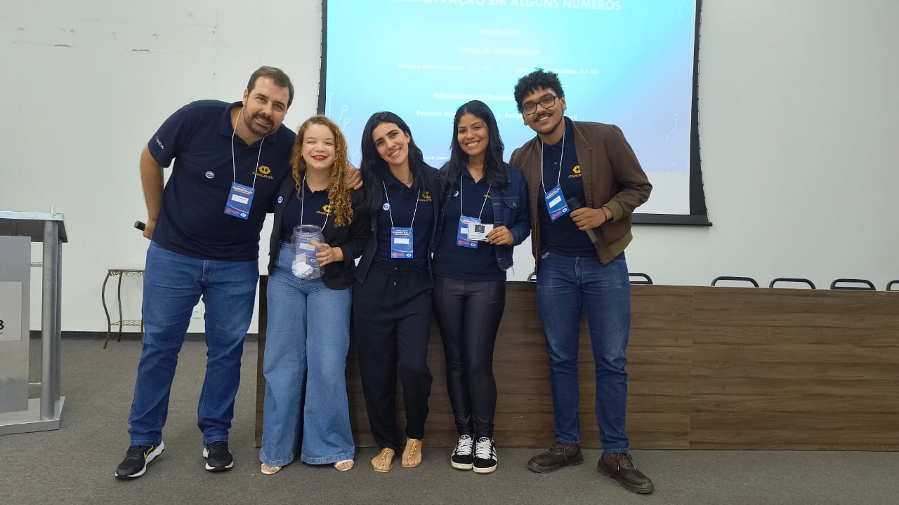 33ª Semana Científica da Administração | Prof. Me. Vitor Edson Marques Jr.